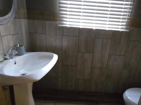 CrayFish Creek Guest House - 242637