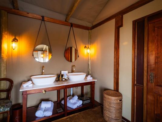 Maloba Lodge - Private Game Reserve - 242647