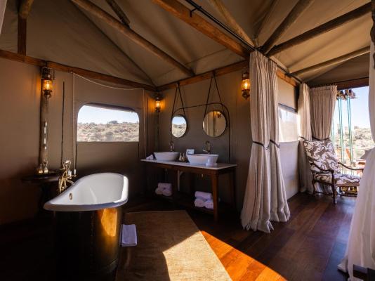Maloba Lodge - Private Game Reserve - 242665