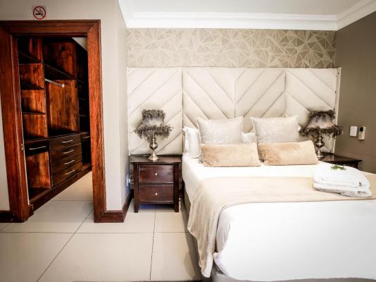 Potch Manor Guest House - 242705