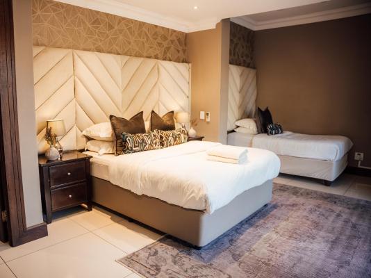 Potch Manor Guest House - 242706