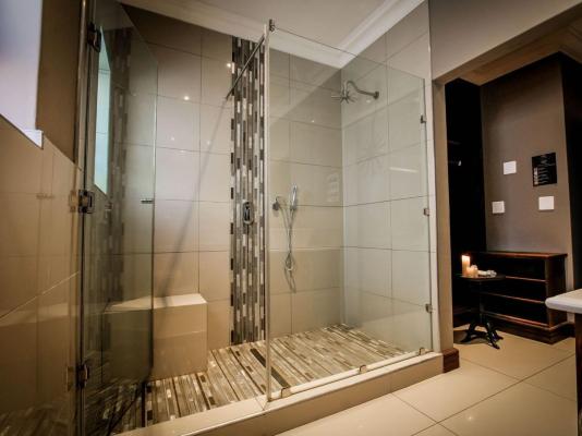 Potch Manor Guest House - 242707