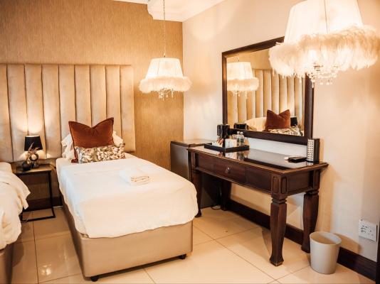 Potch Manor Guest House - 242714
