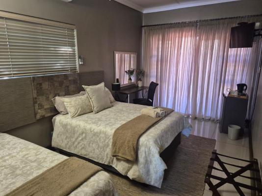 Potch Manor Guest House - 242717