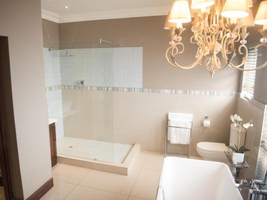 Potch Manor Guest House - 242724