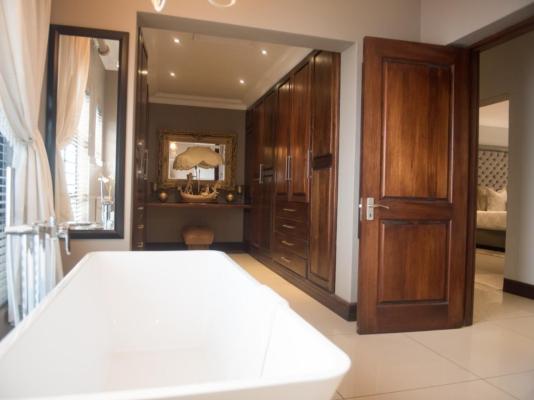 Potch Manor Guest House - 242728
