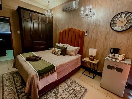 Potch Manor Guest House - 242736