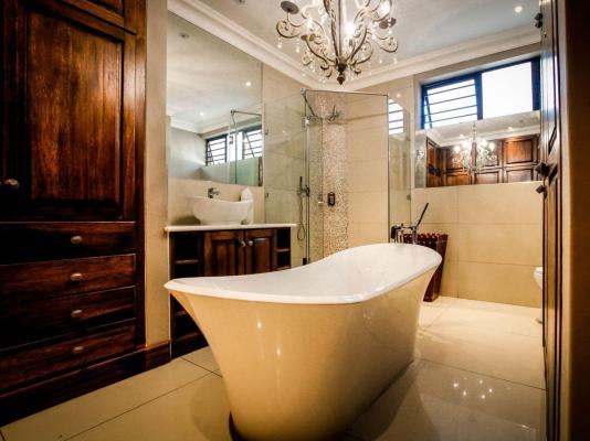 Potch Manor Guest House - 242752