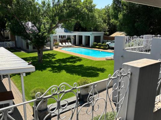 Bateleur Guesthouse - 242997