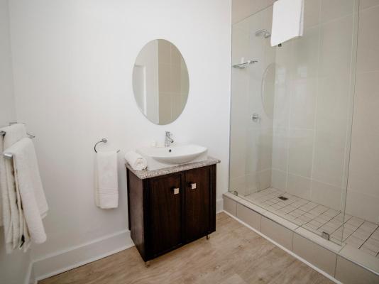 Bateleur Guesthouse - 243005