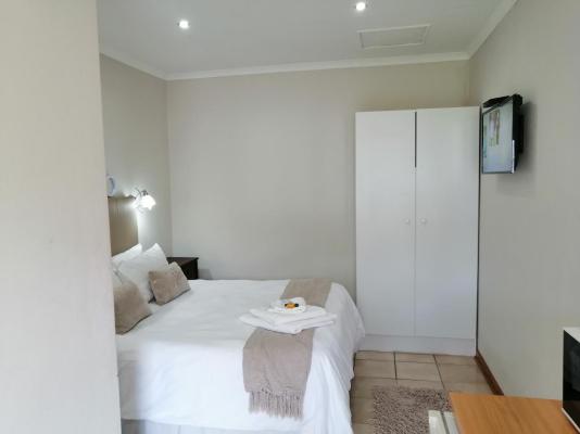 Twilight Inn - 243011