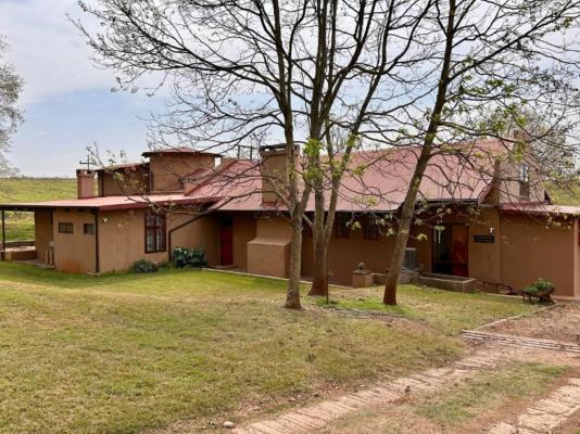 Cedarwood Guesthouse - 243047