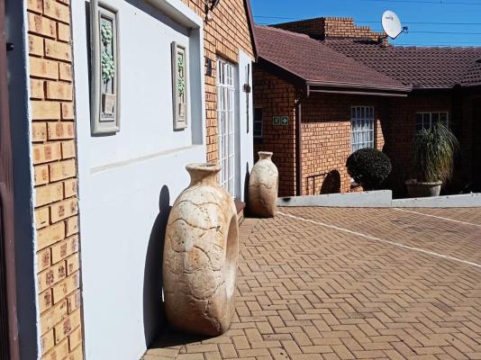 The Tier Guest Suites - 243056