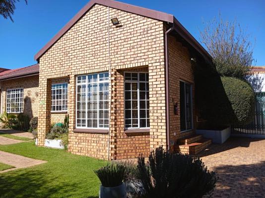 The Tier Guest Suites - 243062