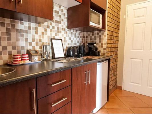 The Tier Guest Suites - 243069