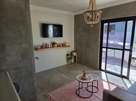 Luvlé Lux Apartments - 243084