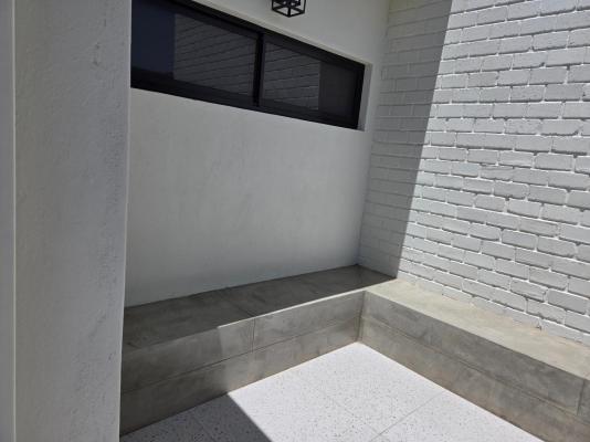 Luvlé Lux Apartments - 243114