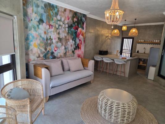 Luvlé Lux Apartments - 243119