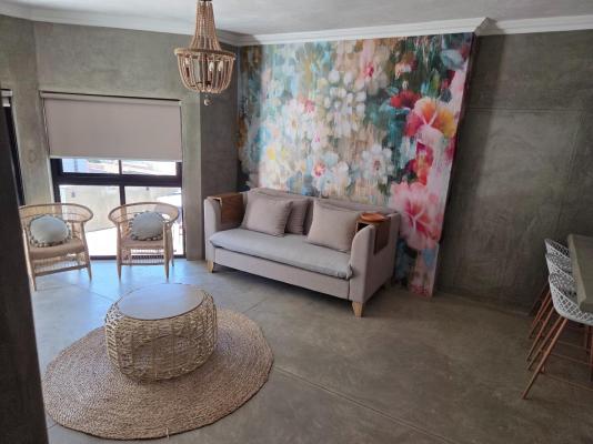 Luvlé Lux Apartments - 243120