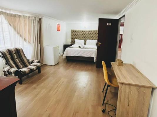 Nkhangfi Home - 243305