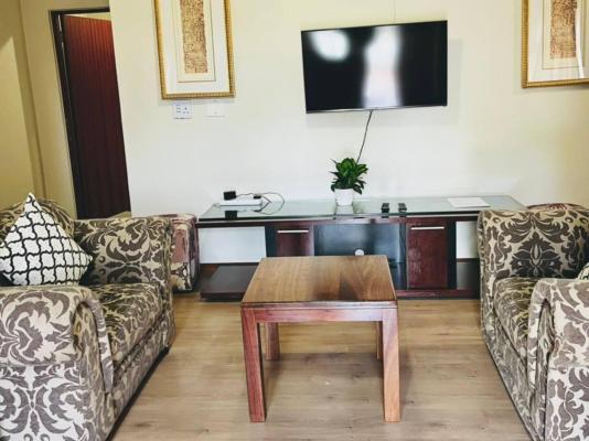 Nkhangfi Home - 243330