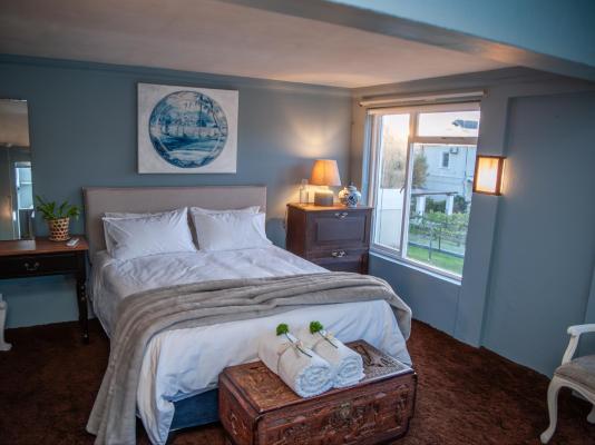 Paul René Manor House - 243373