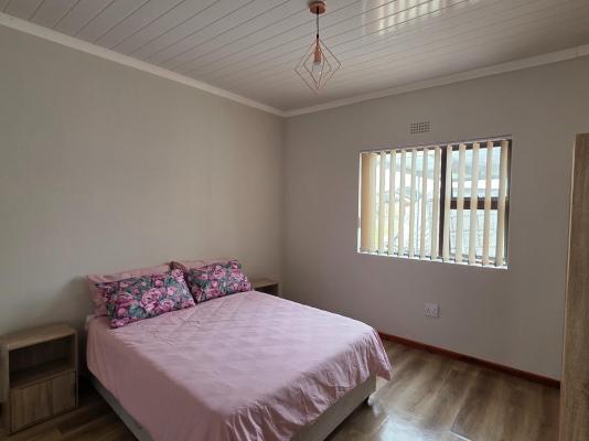 Room image 6