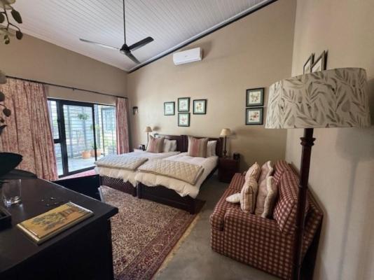 Plumbago Guest House - 243610