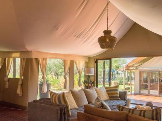 Tau Game Lodge - 243658