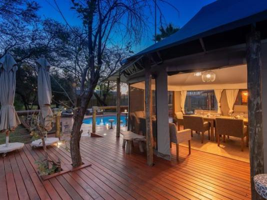 Tau Game Lodge - 243673