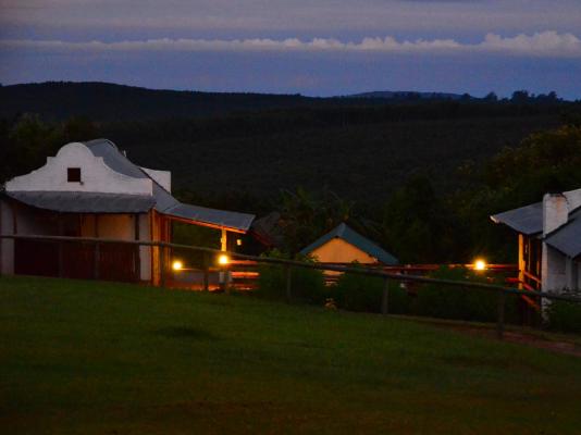 Mulberry Lane Suites & Tsanana Log Cabins - 244174