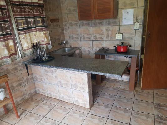 Mulberry Lane Suites & Tsanana Log Cabins - 244180