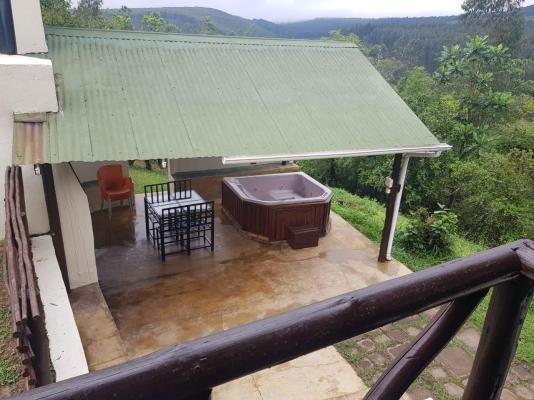 Mulberry Lane Suites & Tsanana Log Cabins - 244181