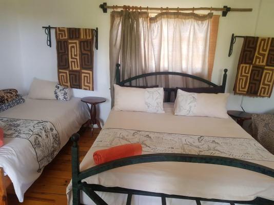 Mulberry Lane Suites & Tsanana Log Cabins - 244189