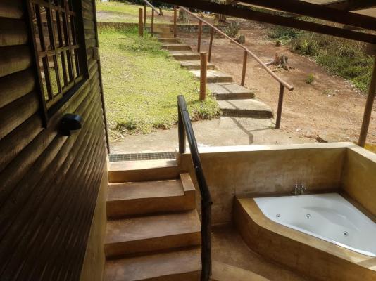 Mulberry Lane Suites & Tsanana Log Cabins - 244191