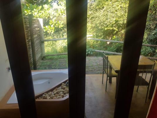 Mulberry Lane Suites & Tsanana Log Cabins - 244194