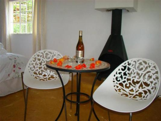 Mulberry Lane Suites & Tsanana Log Cabins - 244199