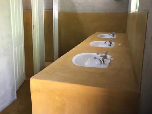 Mulberry Lane Suites & Tsanana Log Cabins - 244222