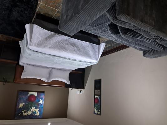 The Nugget Guest Lodge - 244233