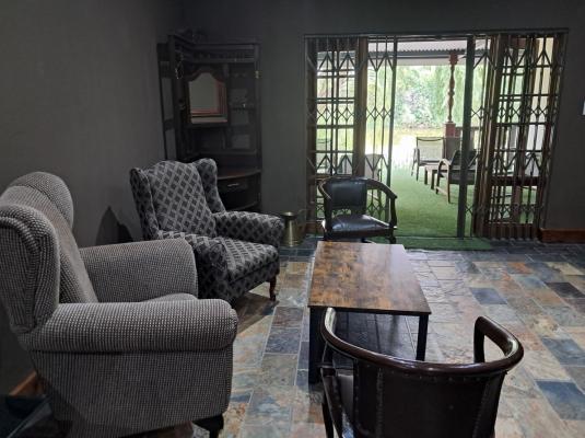 The Nugget Guest Lodge - 244236