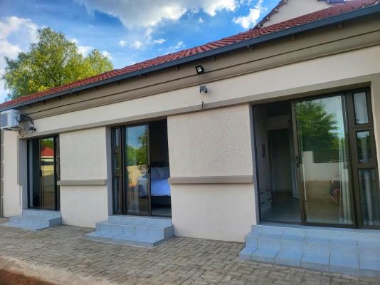 Ematolweni Guesthouse - 244242