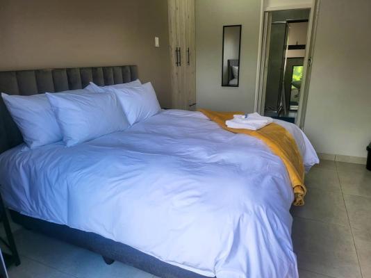 Ematolweni Guesthouse - 244255