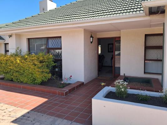 Lily's Lodge - 244380