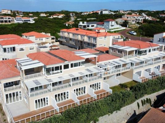 Harbour Club - 244446