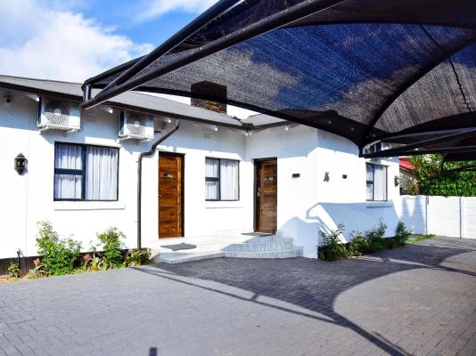 C'est La Vie Guest House - 244667