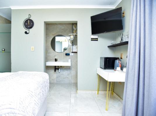 C'est La Vie Guest House - 244705