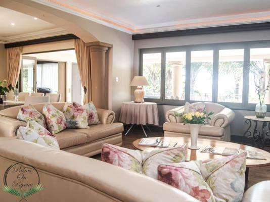 Palms On Byrne - 244770