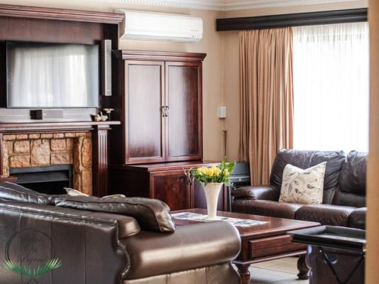 Palms On Byrne - 244783