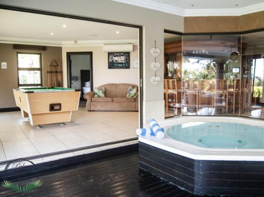 Palms On Byrne - 244784