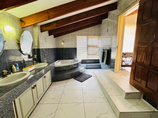 Villa Picasso - 244828